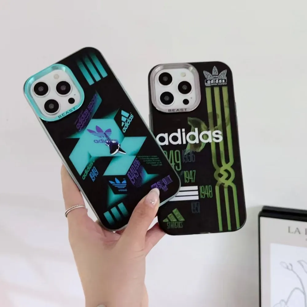 アディダス Adidas  気質  ファッション  iPhoneケース   スマホケース