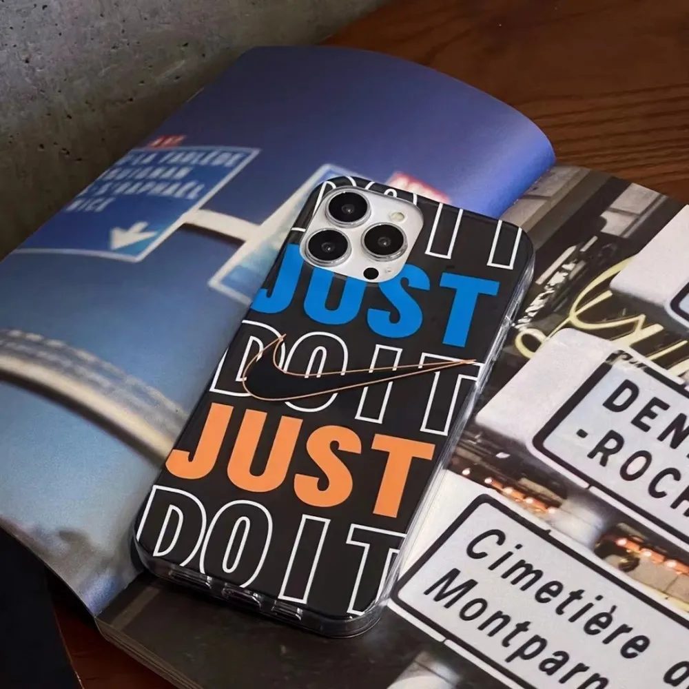 ナイキ  Nike  気質  ファッション  iPhoneケース  スマホケース