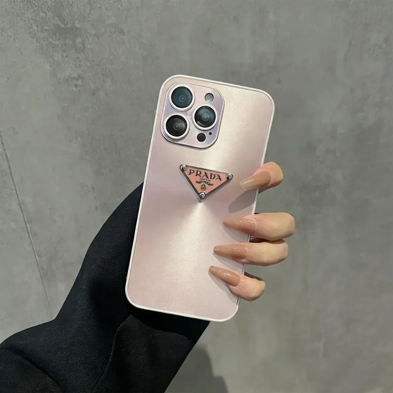 大人気 シンプル マット加工 おしゃれ 個性派 高級感 スマホケース